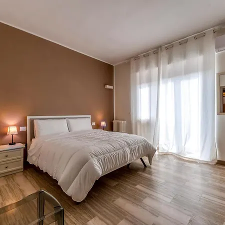 Victoria's Apartment Lecce